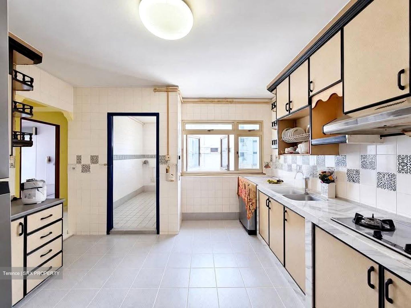 Blk 842 Jurong West Street 81 (Jurong West), HDB Executive #639812651